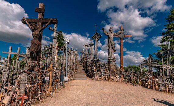 200000 Crosses in Siauliai