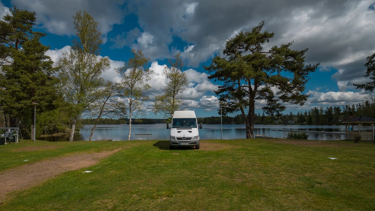 Eisbär auf dem Movänta Campingplatz