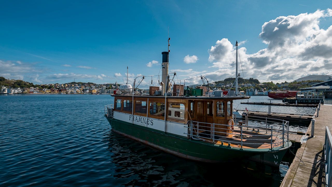 100 Jahre alte Personenfähre in Kristiansund