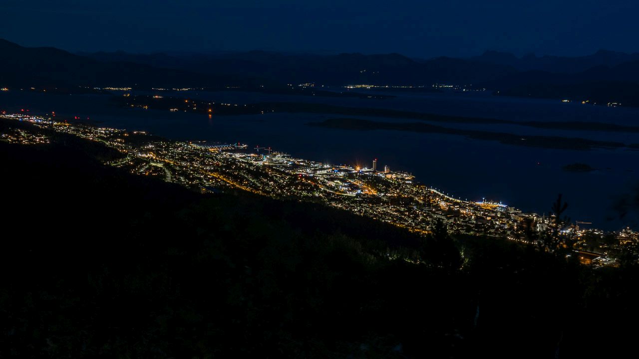 Molde bei Nacht-3