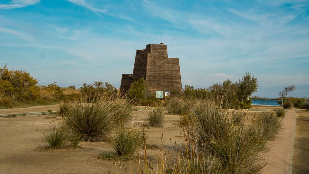 Aussichtsturm am Ebrodelta