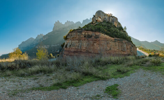 UFO Landezone auf dem Berg bei Monistrol de Montserrat-2
